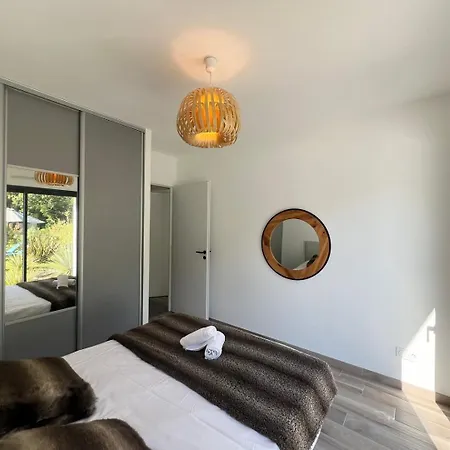 Villa Le Jardin D'eden : Superbe Face A La Foret
