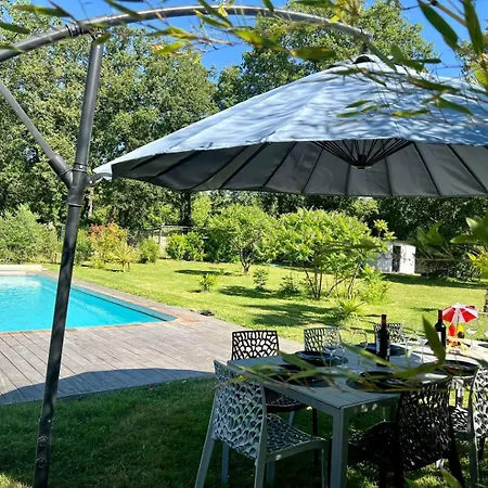 Le Jardin D'eden : Superbe Face A La Foret Pouille (Vienne)