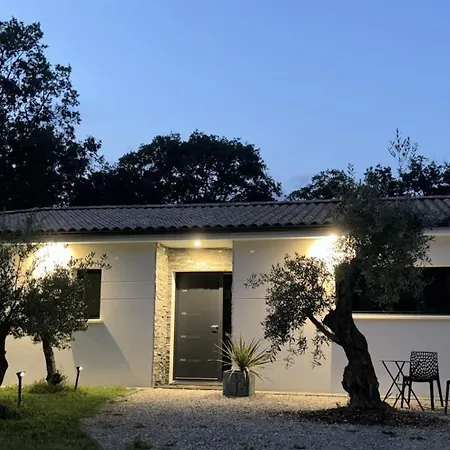 Le Jardin D'eden : Superbe Face A La Foret Pouille (Vienne)